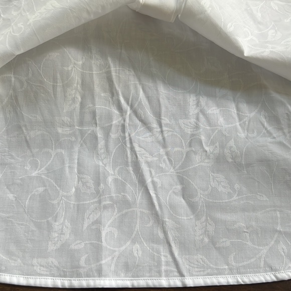 BUGATCHI WHITE PATTERN SHAPED FIT LONG SLEEVES SHIRT. - Picture 7 of 12